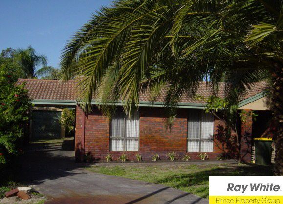 10 Bussell Place, BEECHBORO WA 6063