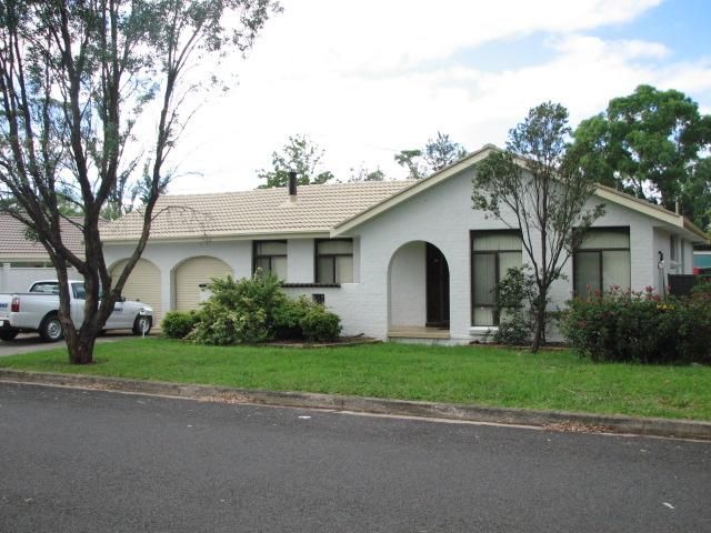 2 Abelia Street, TAHMOOR NSW 2573