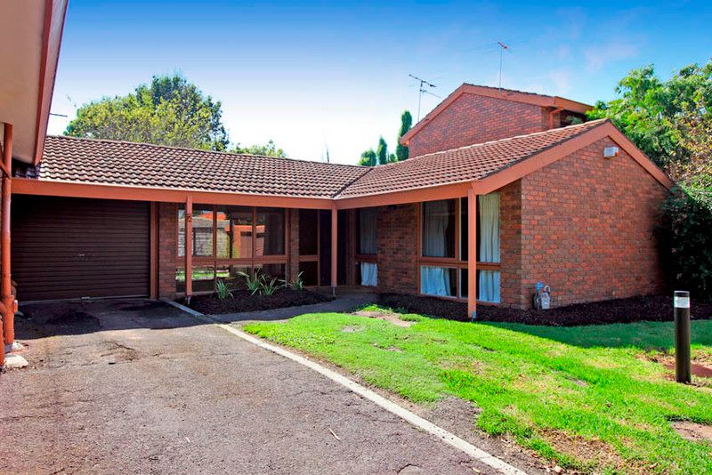 2 Millar Road, TULLAMARINE VIC 3043
