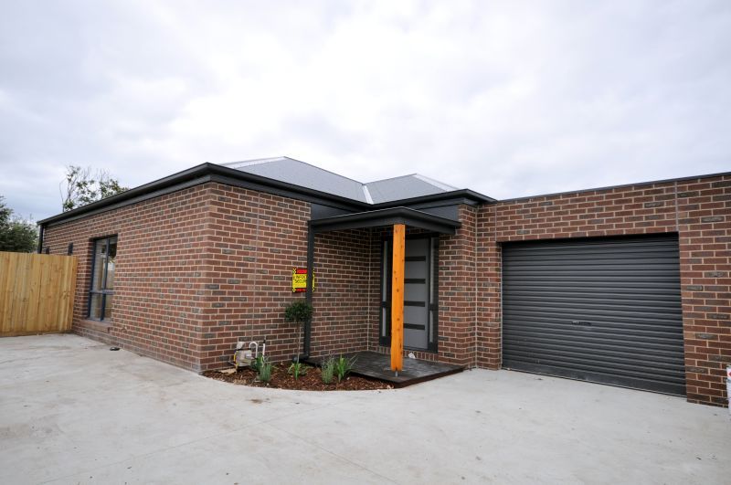 5 Pitman Street, NEWCOMB VIC 3219