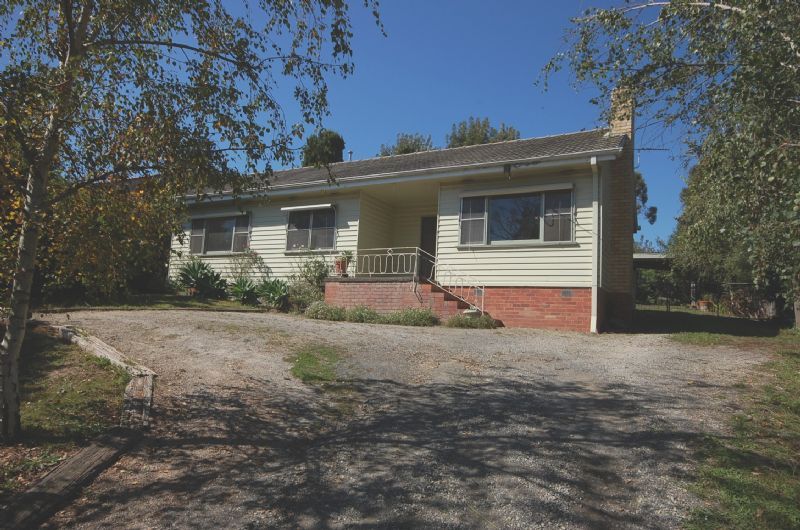 6 Rue de Gare, WANDIN NORTH VIC 3139