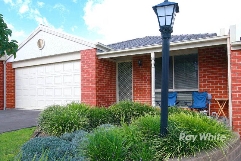 133 Bemersyde Drive, BERWICK VIC 3806