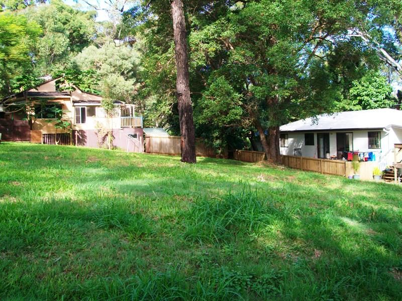 4 Tonga Street, RUSSELL ISLAND QLD 4184
