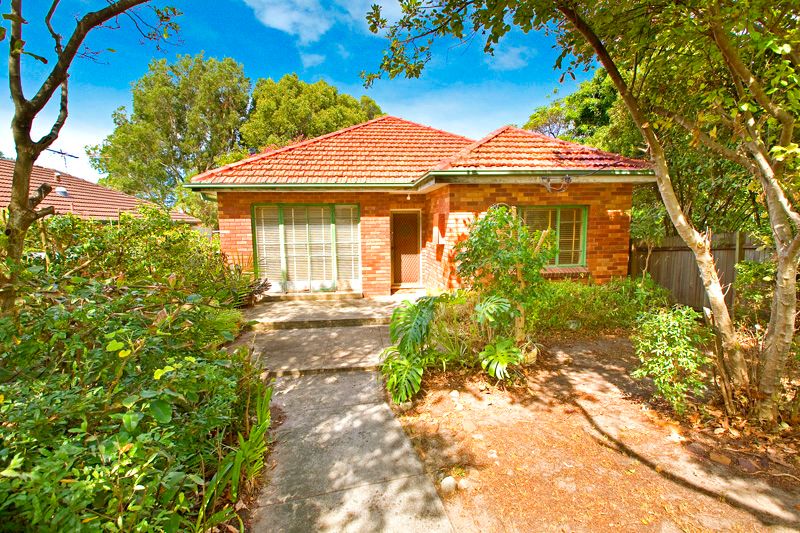 1 Hubert Street, FRESHWATER NSW 2096