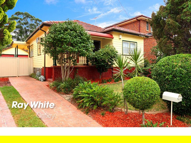 4 Charles Street, OATLEY NSW 2223