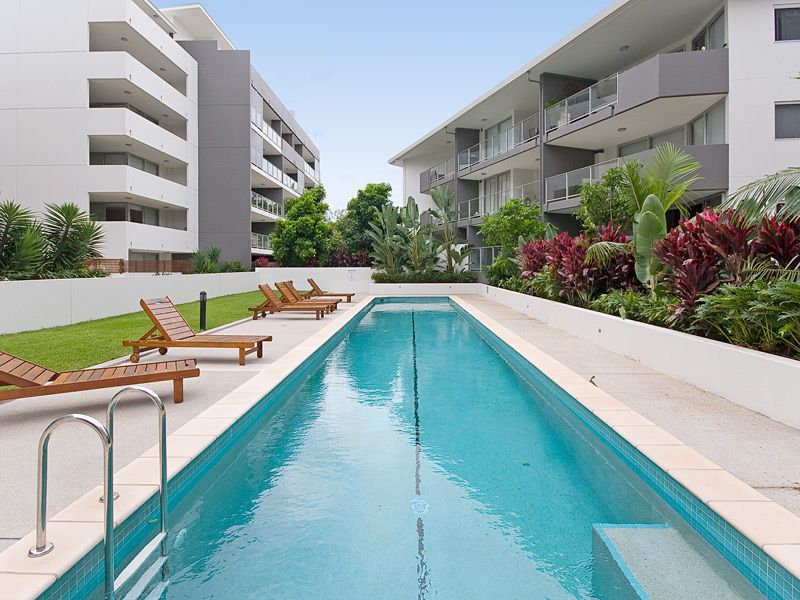 95 Clarence Road, INDOOROOPILLY QLD 4068