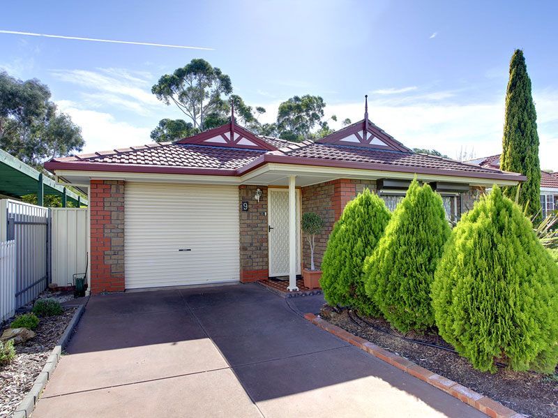 9 Claridge Court, HUNTFIELD HEIGHTS SA 5163