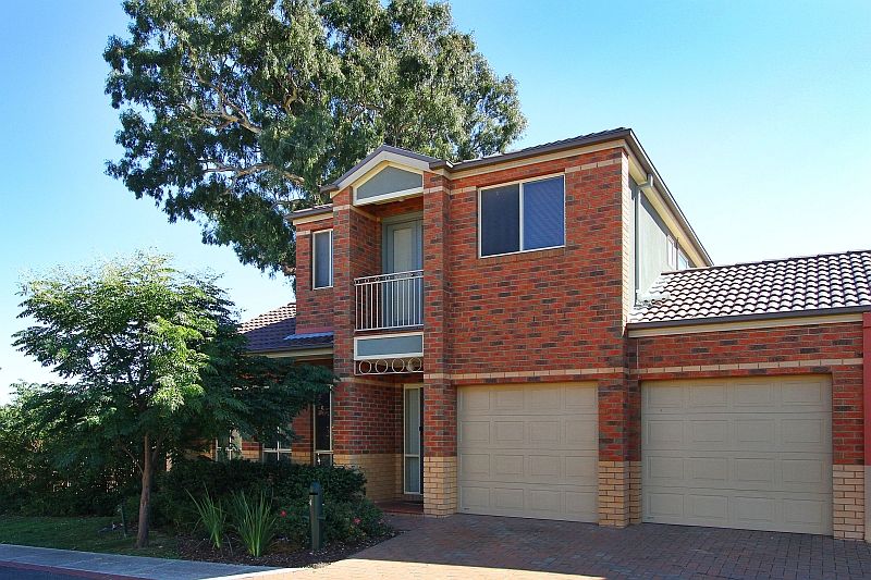 4 Sanderling Avenue, SOUTH MORANG VIC 3752
