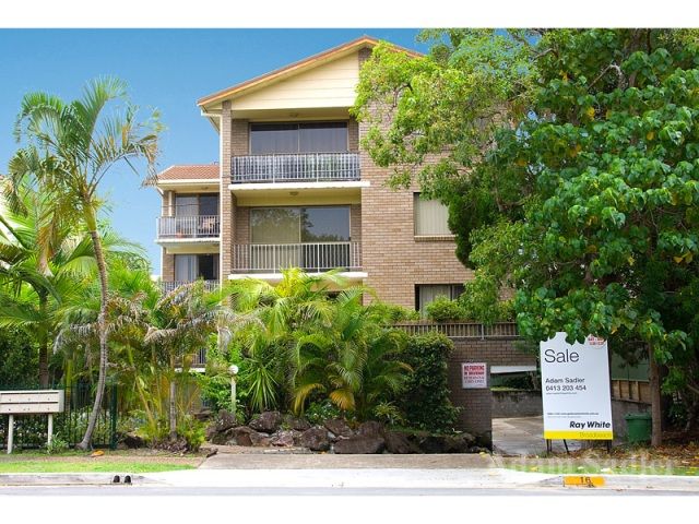 4 'Cascade Lodge' 16 Rosewood Avenue, BROADBEACH QLD 4218