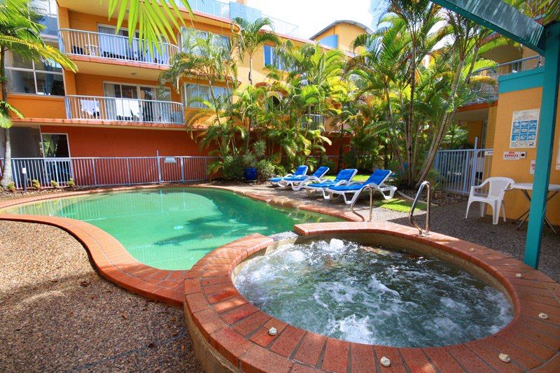 32 Burnett Street, MOOLOOLABA QLD 4557