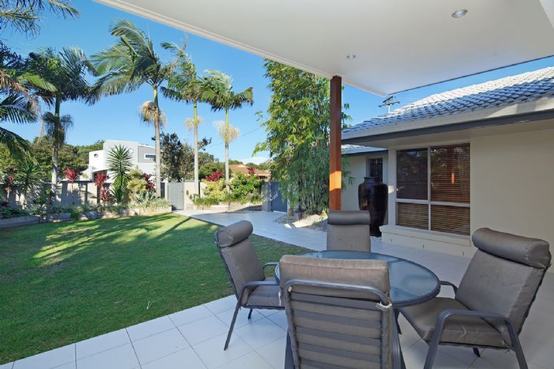 184 Oceanic Drive, Warana QLD 4575