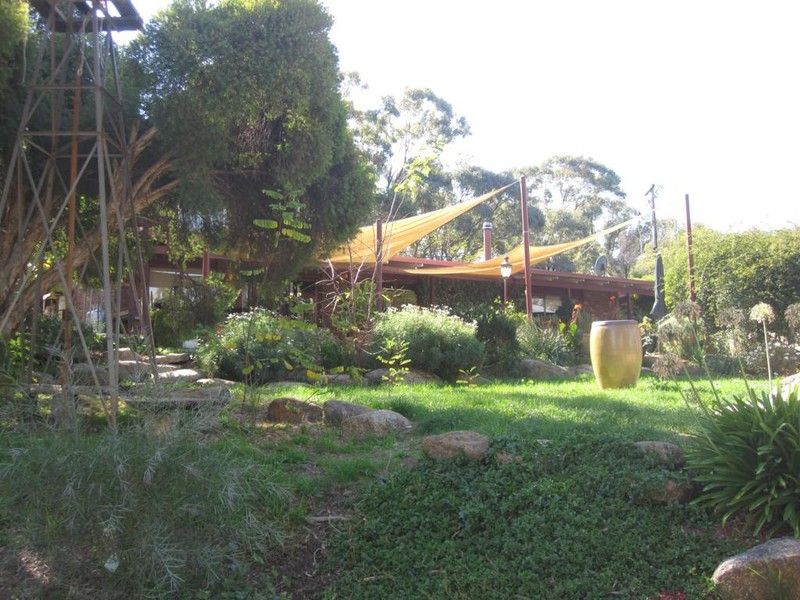 80 Kyneton Road, HEATHCOTE VIC 3523