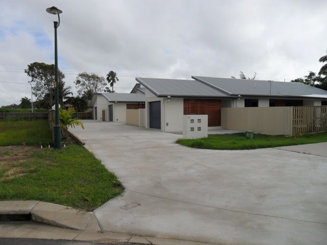 10 Coolum Court, BLACKS BEACH QLD 4740