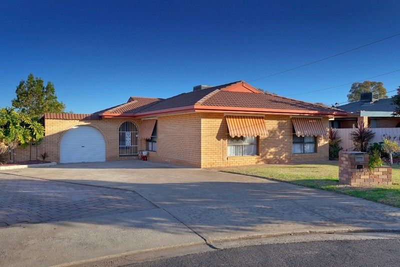 488 Laramee Drive, LAVINGTON NSW 2641