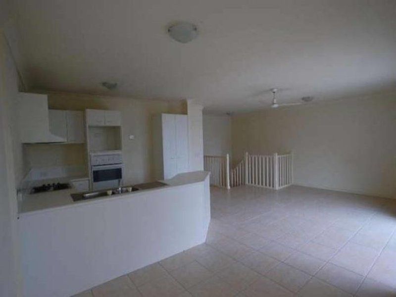 3 Arundel Drive, ARUNDEL QLD 4214