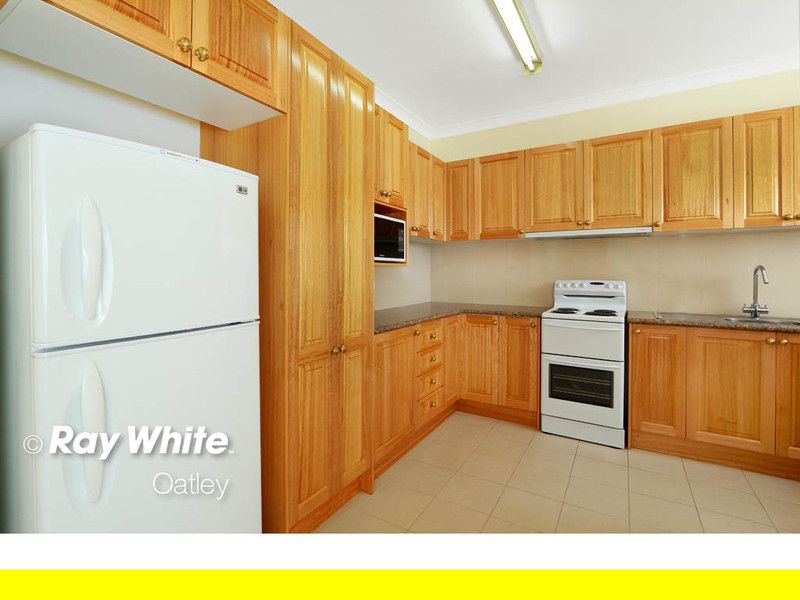 27 Wonoona Pde East, OATLEY NSW 2223