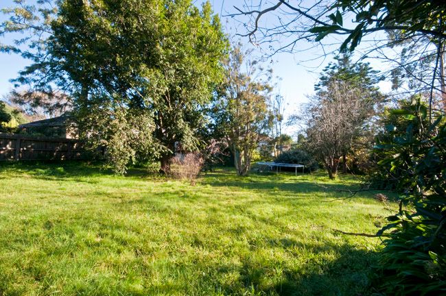 2 Callemondah Court, FERNTREE GULLY VIC 3156