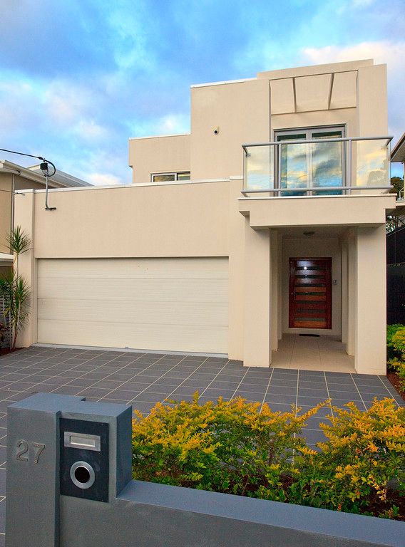 27  Taylor Street, BALMORAL QLD 4171