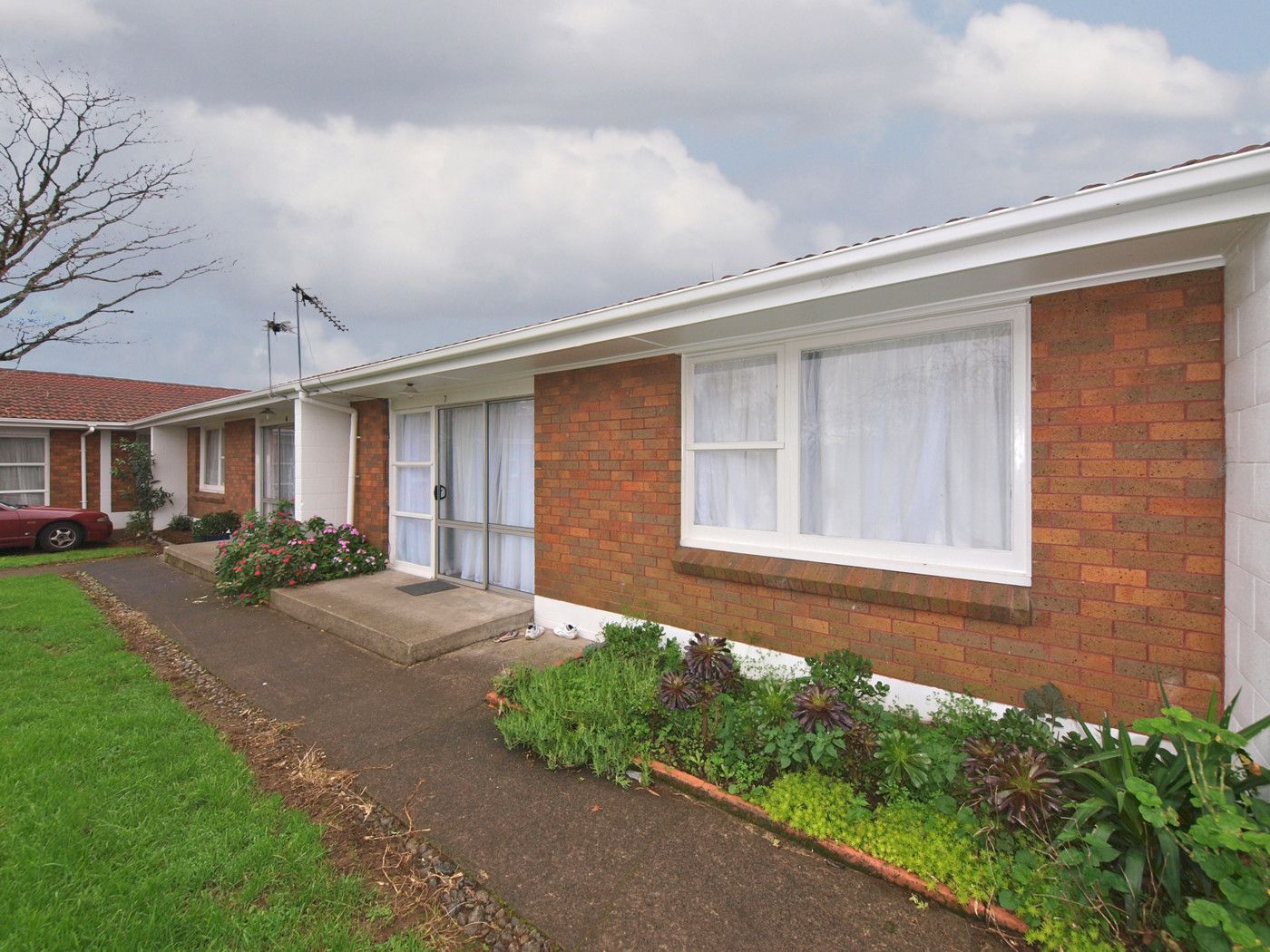 7/12 Reagan Road, Papatoetoe, Manukau City