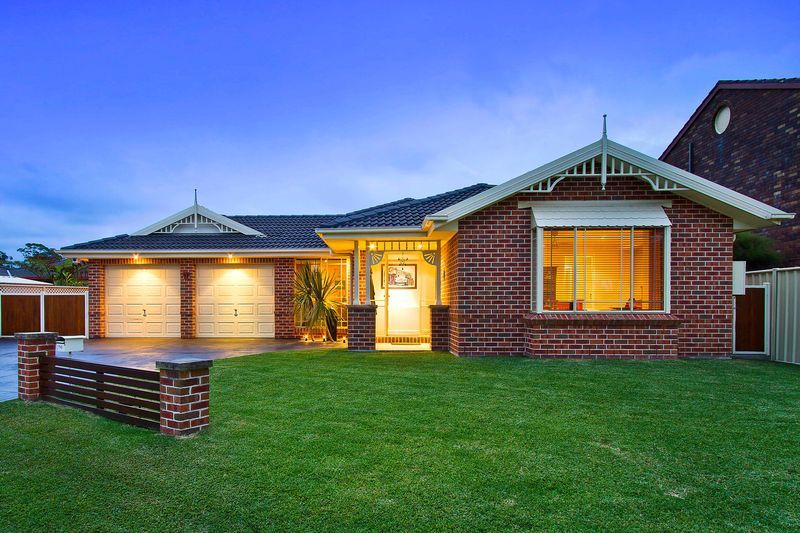 17 Lorraine Avenue, BERKELEY VALE NSW 2261