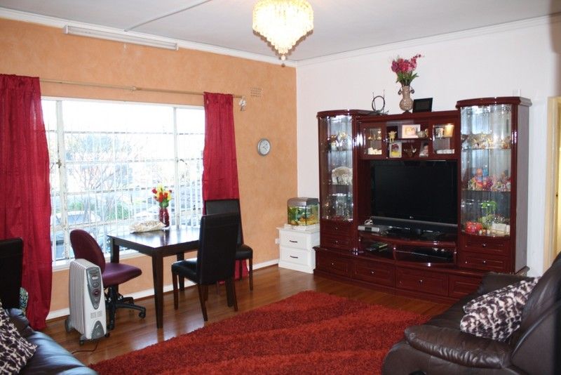 74 Hawkesbury Road, WESTMEAD NSW 2145