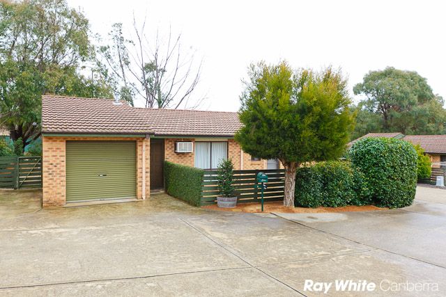60 Dalley Crescent, LATHAM ACT 2615