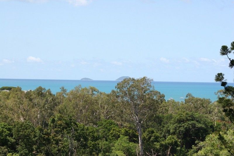 11 Stonehaven Court, AIRLIE BEACH QLD 4802