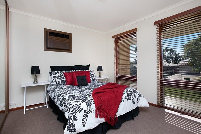 7 La Parouse Crescent, FAIRVIEW PARK SA 5126