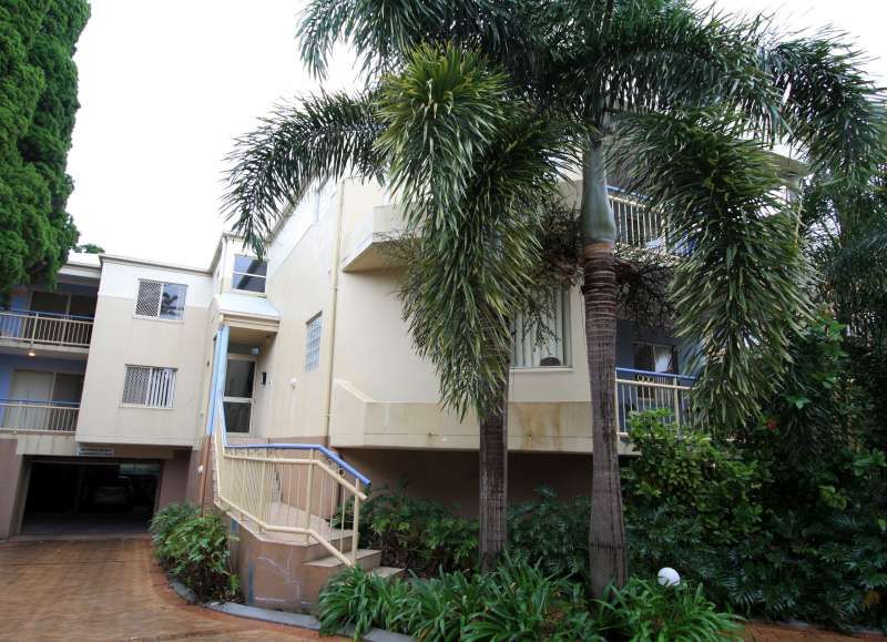 29 Crown Street, HOLLAND PARK WEST QLD 4121