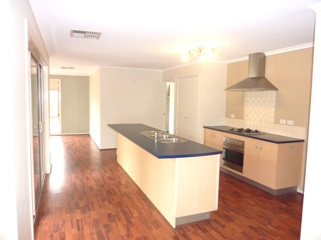 5 Mulga Place, CARRUM DOWNS, VIC 3201