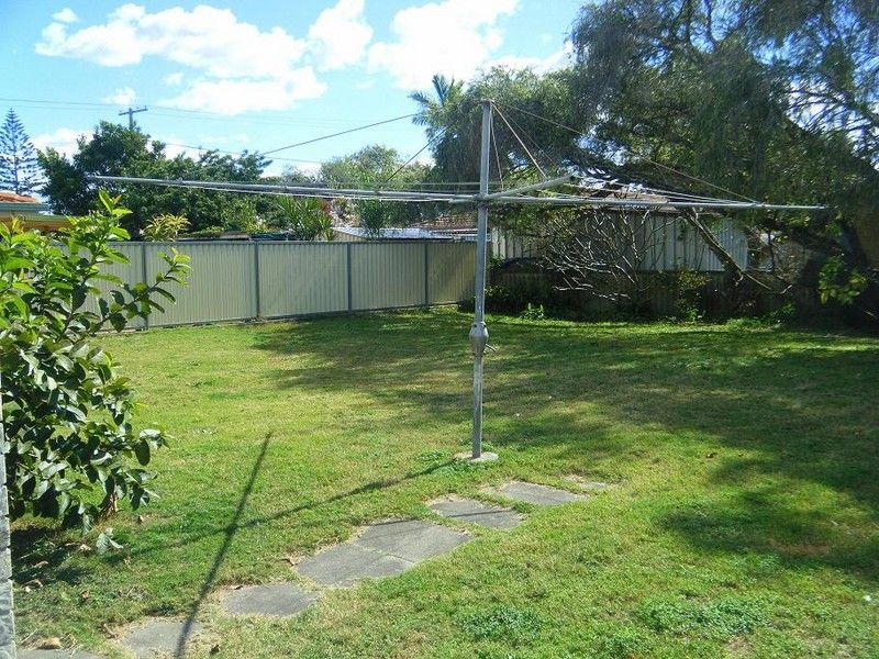 35 Tatha Avenue, PALM BEACH, QLD 4221