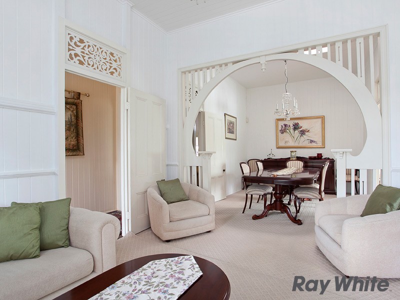 25 Stewart Avenue, WOOLOOWIN, QLD 4030