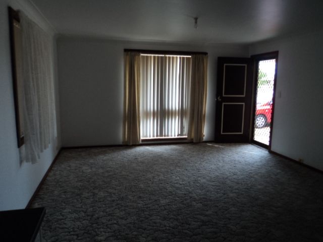 43b Charles, BLUFF POINT, WA 6530