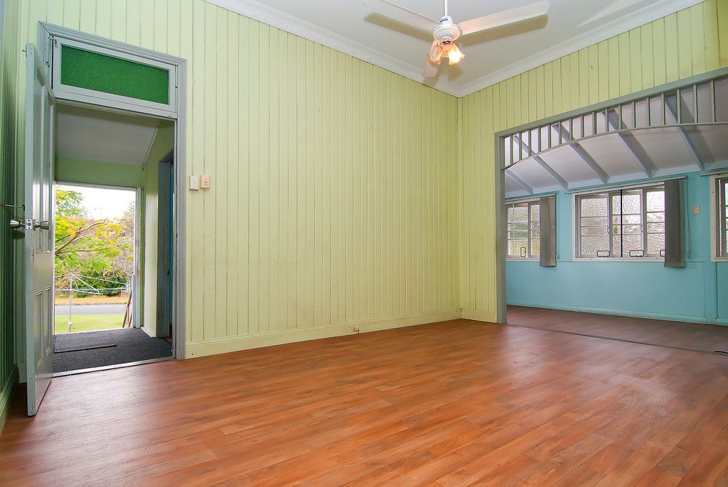 14 Caloundra Street, LANDSBOROUGH, QLD 4550