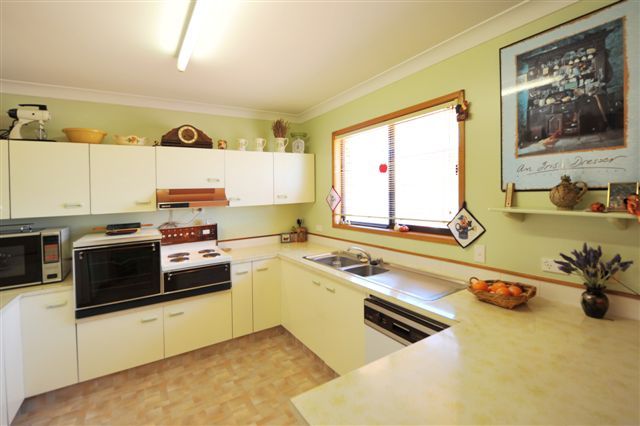 Unit 6 / 316  Hume Street, CENTENARY HEIGHTS, QLD 4350