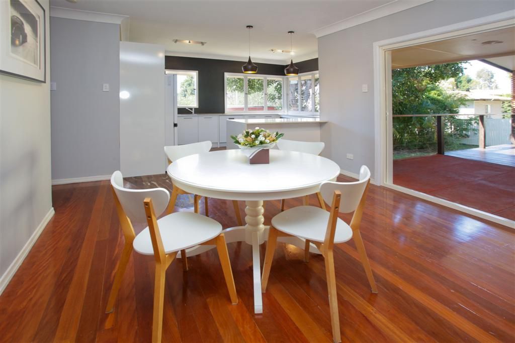105 Esher Street, HOLLAND PARK WEST, QLD 4121