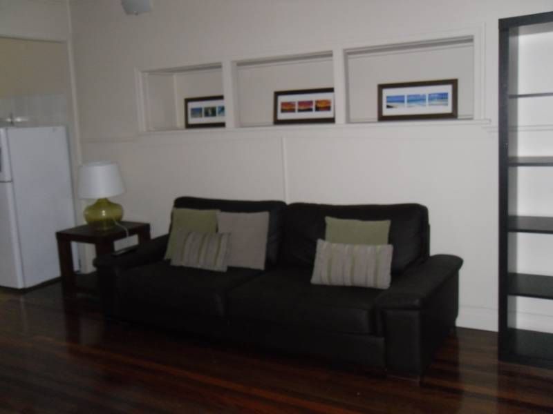 5 Upper Holborn Street, DECEPTION BAY, QLD 4508