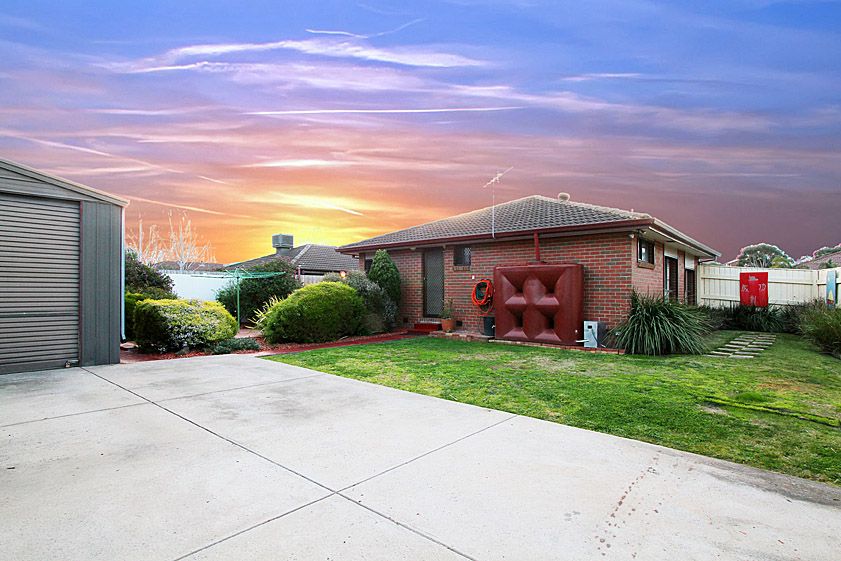 121 Centenary Drive, MILL PARK, VIC 3082