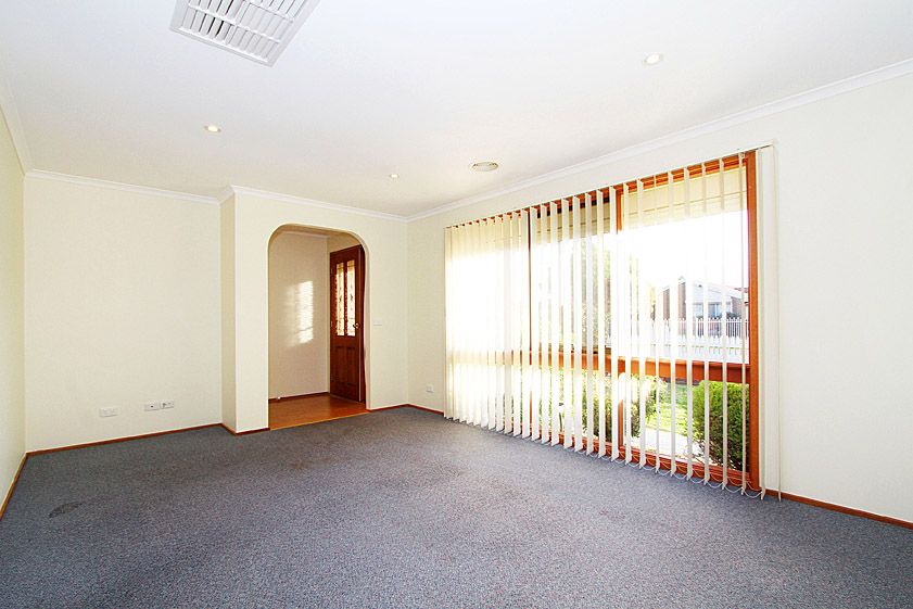 14 Romano Avenue, MILL PARK, VIC 3082