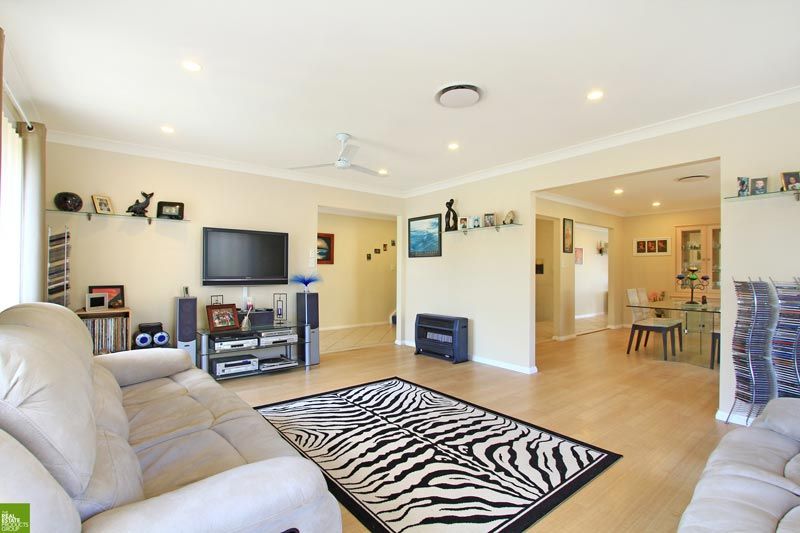2 Cosgrove Avenue, FLINDERS, NSW 2529
