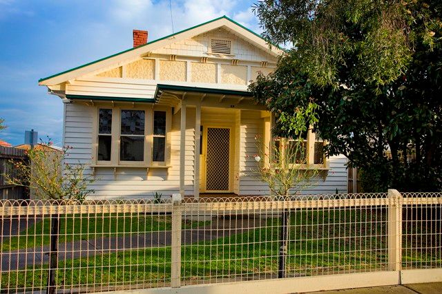 49 Bond Street, NEWTOWN VIC 3220