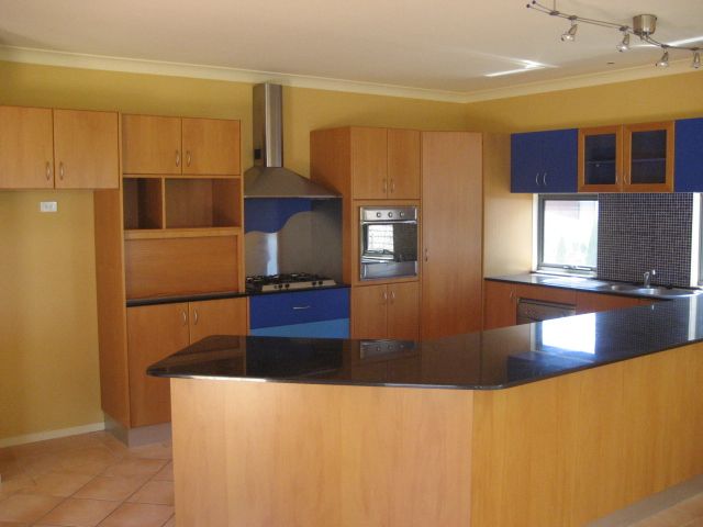 12A Macquarie Street, BOLTON POINT, NSW 2283