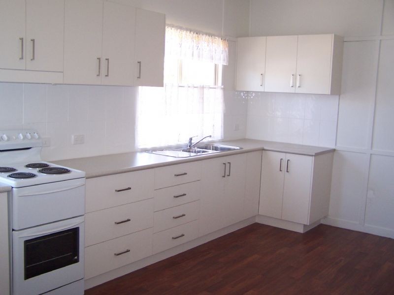 14 Agnes Street, GLADSTONE, QLD 4680
