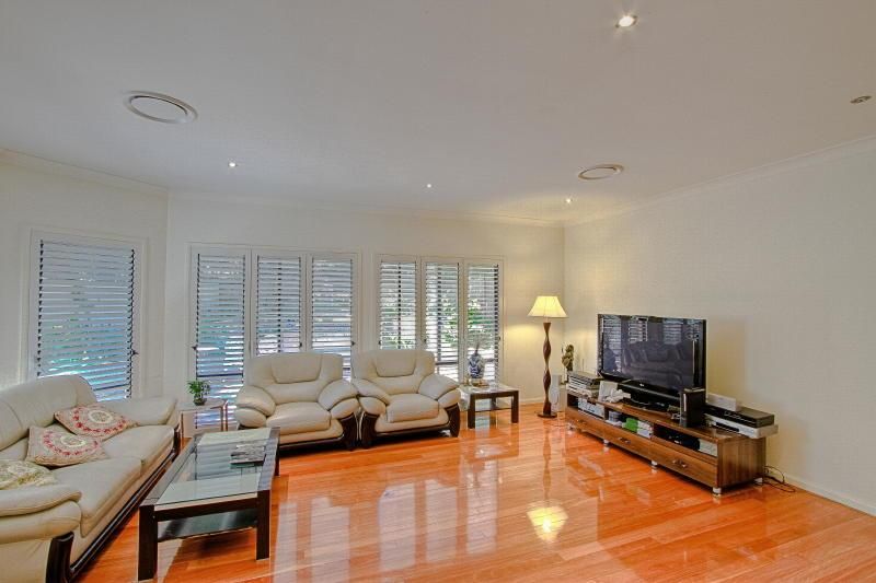 24 Kerrie Road, OATLANDS, NSW 2117