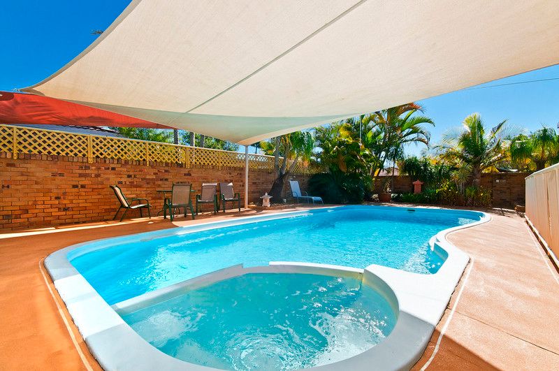 45 Avocado Street, ELANORA QLD 4221
