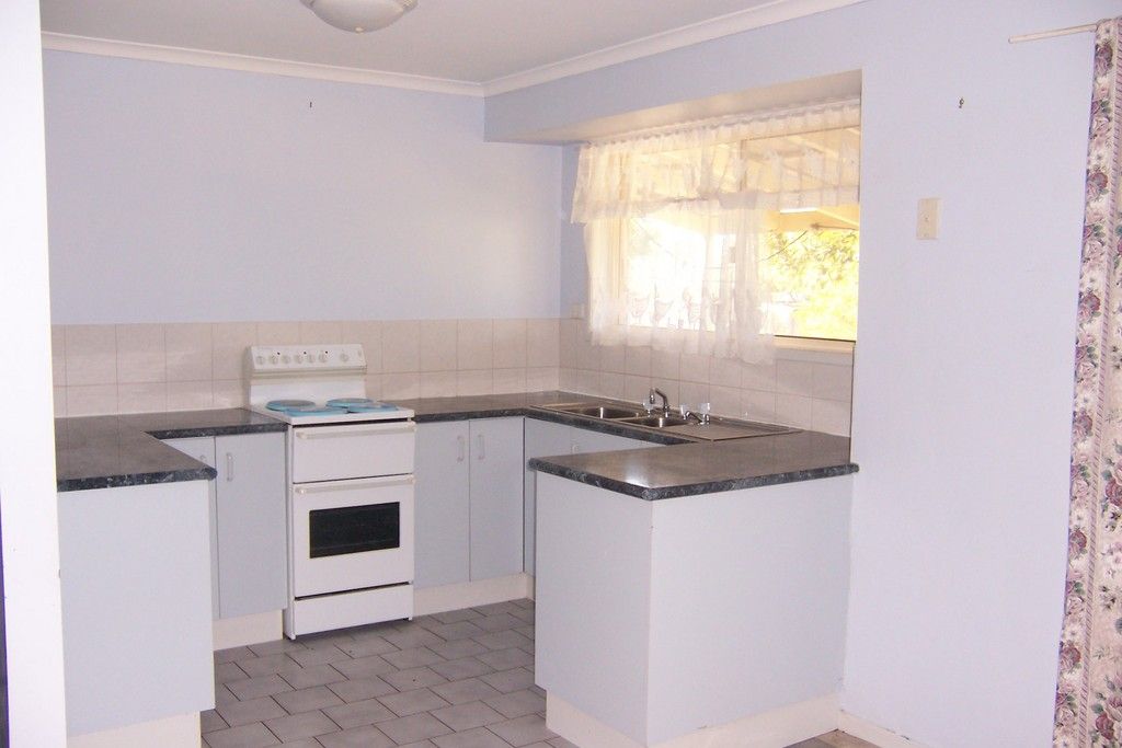 6 Lawmere Court, KINGSTHORPE, QLD 4400