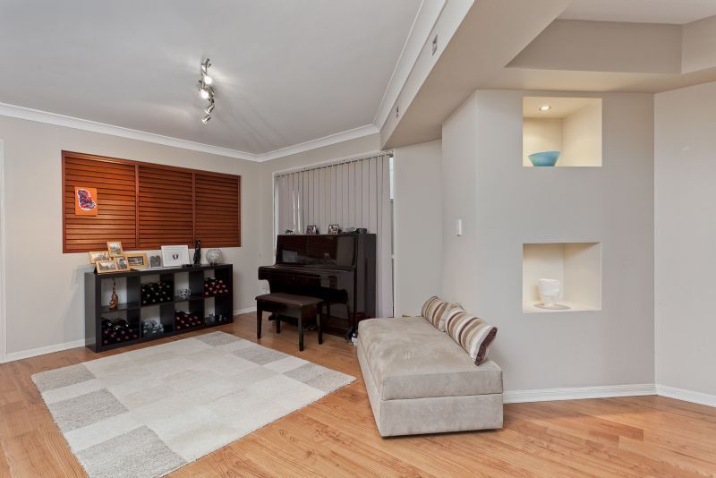 63 Brae Street, WAVELL HEIGHTS, QLD 4012
