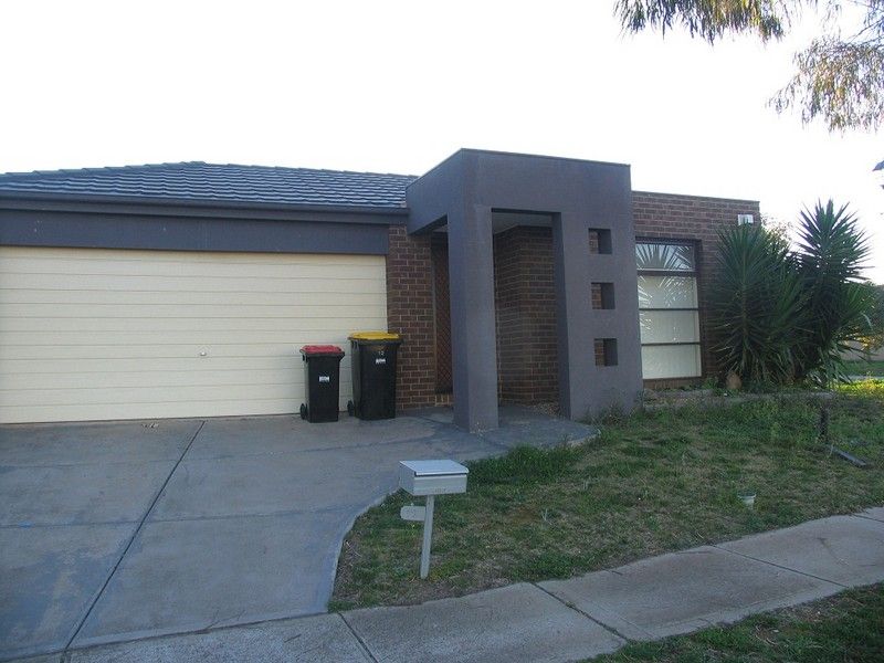 12 Shandeau Boardwalk, MELTON, VIC 3337