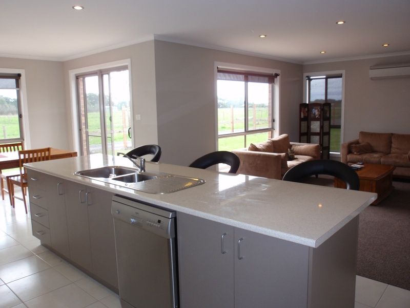 1556 Caramut Road, WINSLOW, VIC 3281