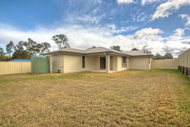 14 North High Street, BRASSALL, QLD 4305